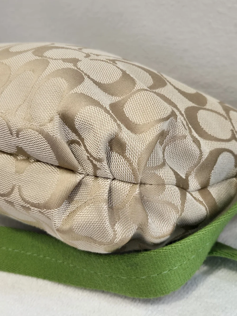 Coach crossbody beige